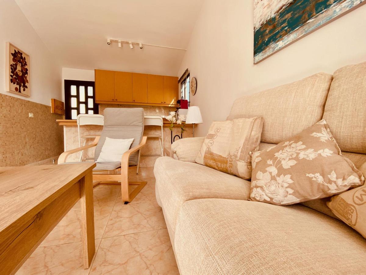 Feriehus Holiday Bungalow With Terrace In *